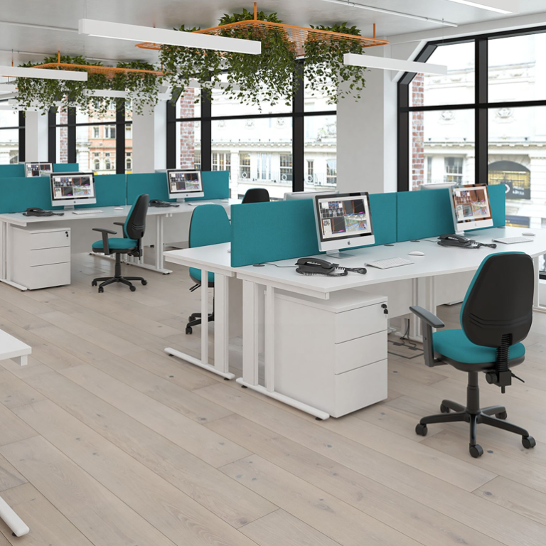 Maestro 25 - Cable Managed Cantilever Leg Desking