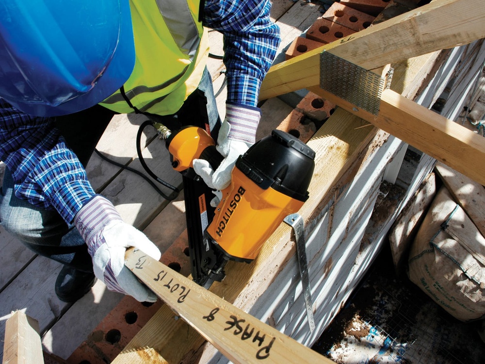 F33 PTSM Pneumatic 33° Paper Tape Framing Nailer