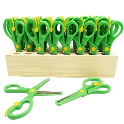 School Scissors & Block 32 Right Handed Sprung 135mm [Pack 1]