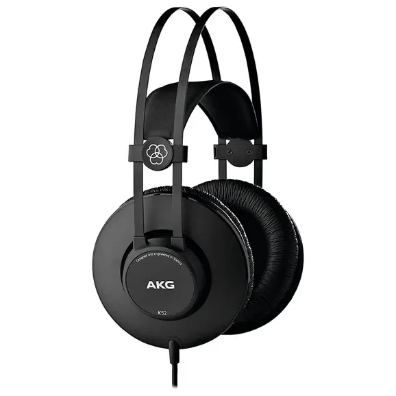 AKG Closed type stereo headphones