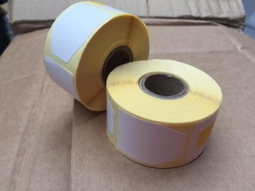 WOODIES PLAIN PEG LABEL ROLL400