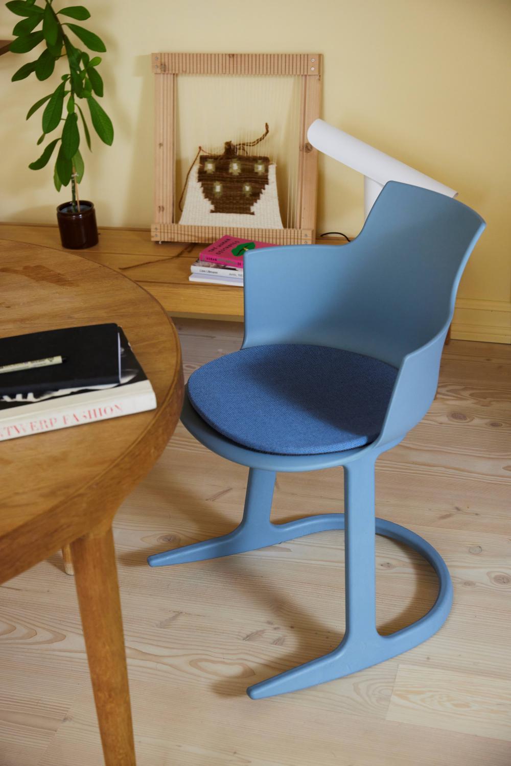Varier Social Tilt Dining Chair
