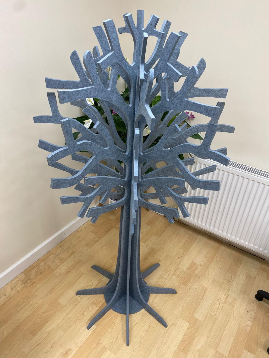 Second Hand Acoustic Office Furniture – Allsfar Grove TREE Heron Grey minimise the sound