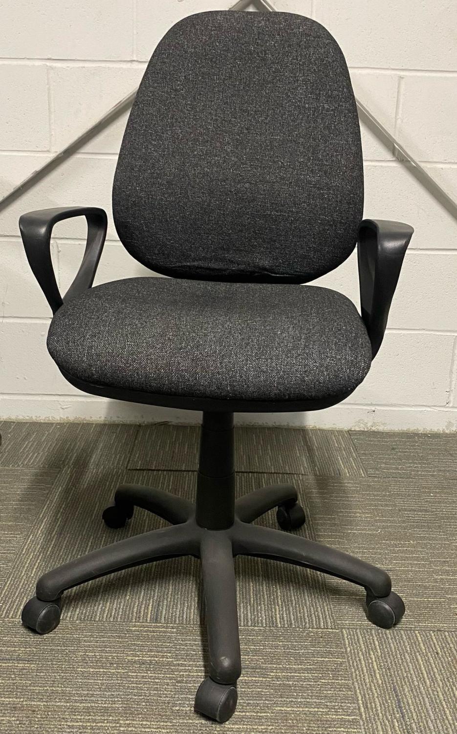 Second Hand Black Operators Chair Arms Gas Lift Back Rack Castors