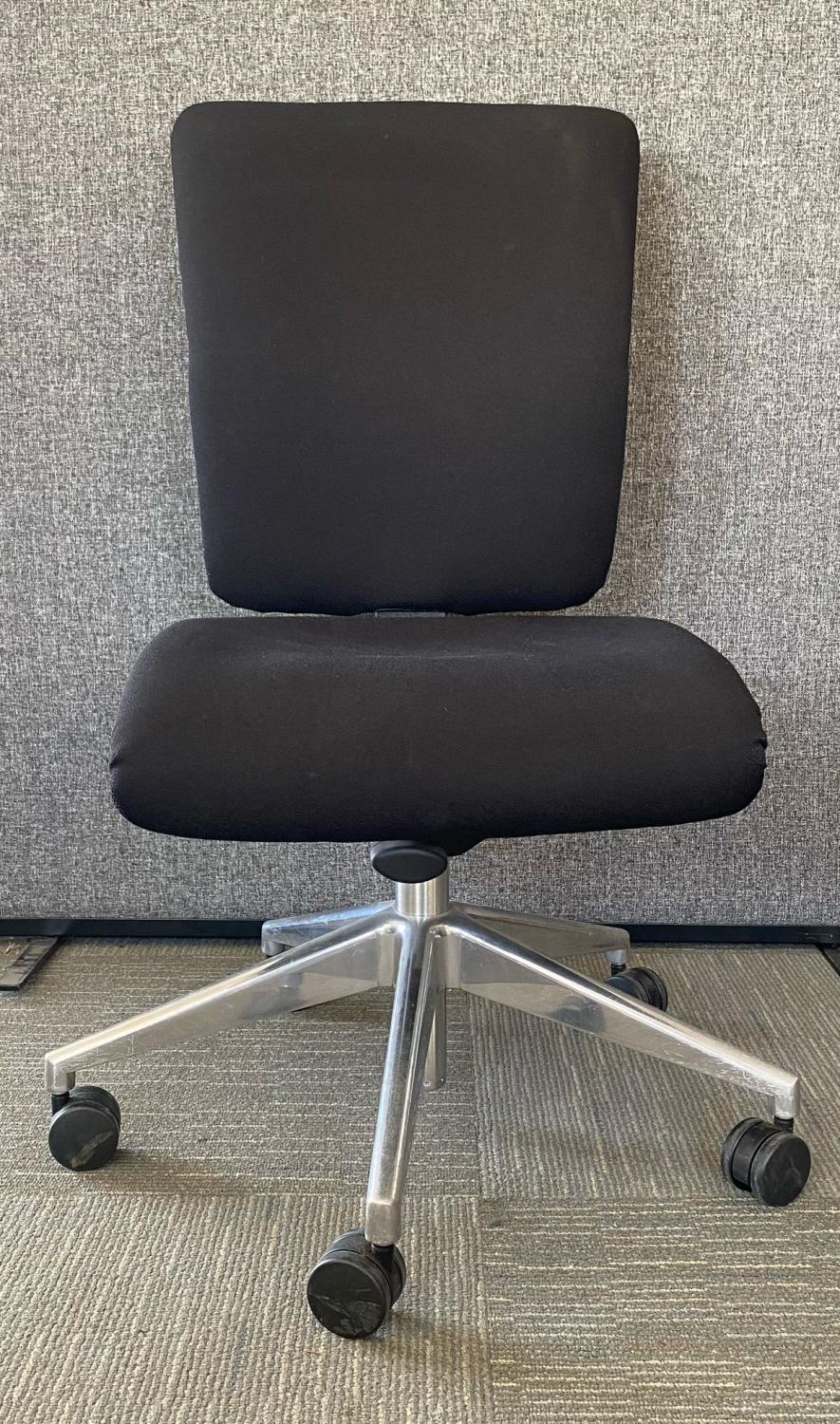 Second Hand Orangebox Black Operators Chair Gas Lift Ratchet Back
