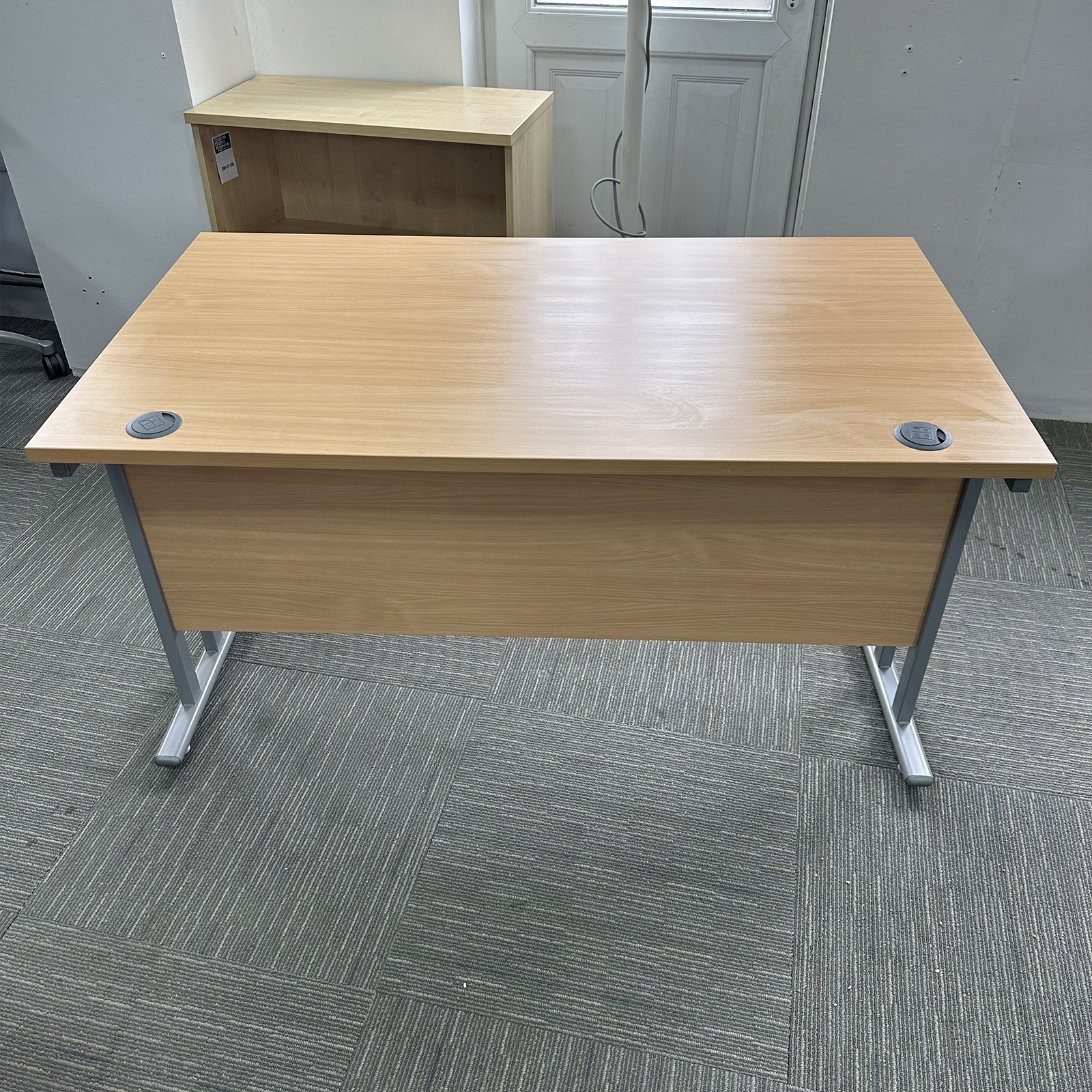Second Hand- Desking