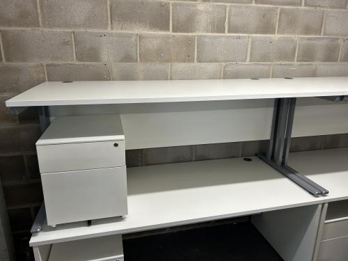 Used Rectangular Desk & Mobile Pedestal, In White Finish - 1600mm Width x 800mm Depth. 1 In Stock
