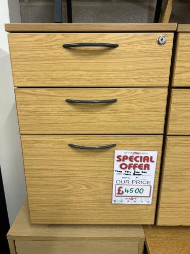 Used Mobile Pedestal, 3 Drawer, In Bura Oak Finish. 1 In Stock