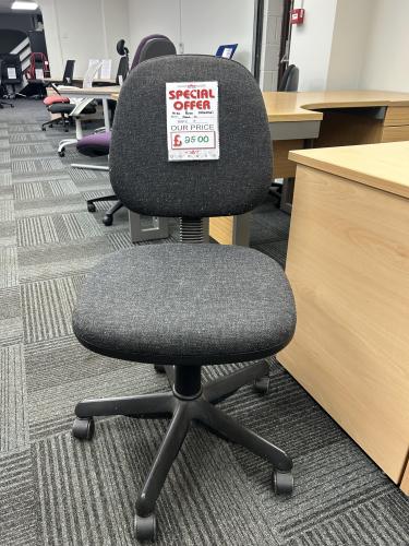Used Medium Back Operator Chair, In Charcoal Finish. 1 In Stock