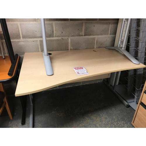 Wave Desk, Left-Hand, Finished In Maple. 1400mm Width x 1000-800mm Depth. 1 In Stock