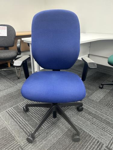 Used Task Chair - Adjustable Arms, Seat Slide & Ratchet Back - In Blue Fabric. 1 In Stock