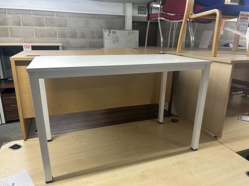Used Table, With White Legs & White Top - 1200mm Width x 600mm Depth. 1 In Stock