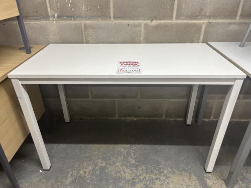 Used Table, With White Legs & White Top - 1200mm Width x 600mm Depth. 1 In Stock