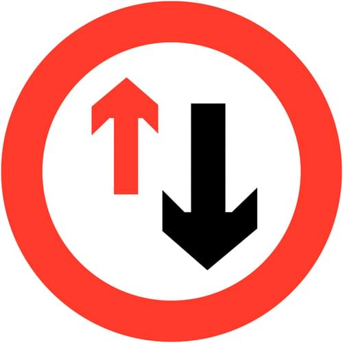 600mm Right of way Class 1 Reflective Traffic Sign (Post)