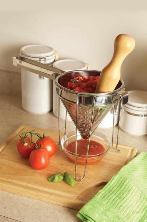 Conical Strainers and Chinois