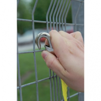 steve@larkswood.co.uk