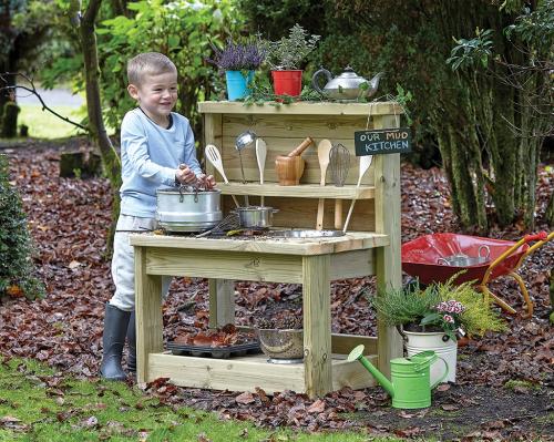 Small Mud Kitchen