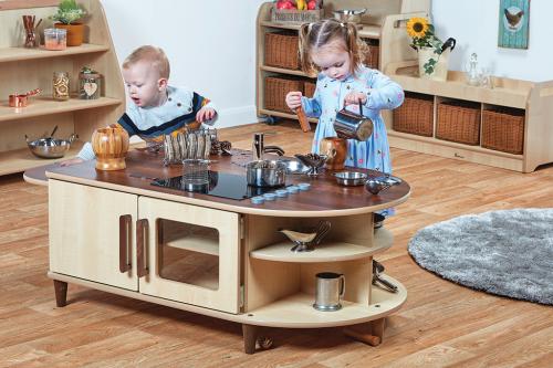 Island Kitchen – Toddler