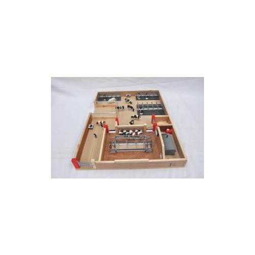 Millwood Crafts - SMALL MILKING PARLOUR