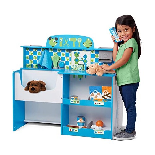 Melissa & Doug Animal Care Activity Centre