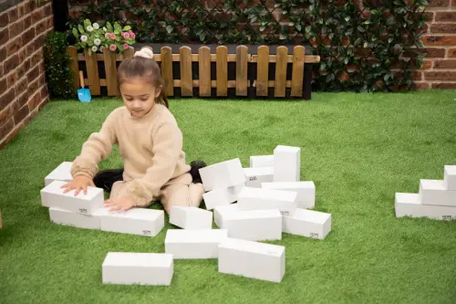 Role Play EVA Foam Snow Bricks - 200 x 90 x 60mm - Pack of 25