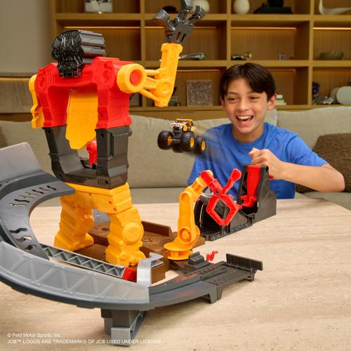 Monster Jam SmashBot Epic Stunt & Battle Playset