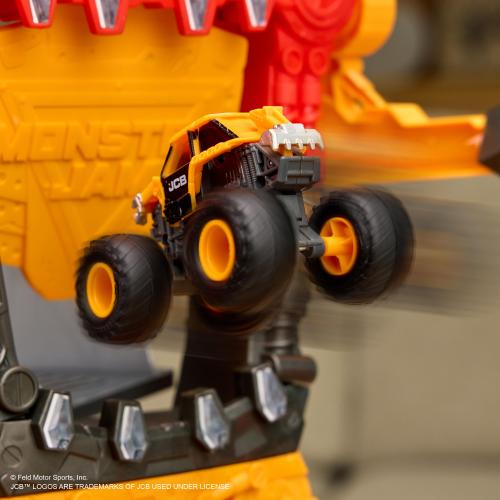 Monster Jam SmashBot Epic Stunt & Battle Playset