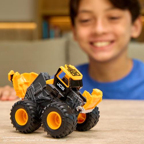 Monster Jam SmashBot Epic Stunt & Battle Playset