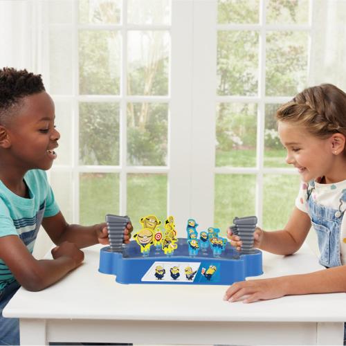 Epoch Games Minions Blow Up! Battle Blast