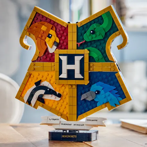 LEGO\u00ae Harry Potter\u2122 Hogwarts\u2122 House Crest Building Toy 76462