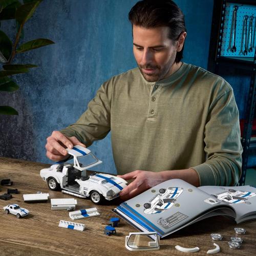 Mattel Brick Shop Hot Wheels Elite Series Corvette Grand Sport Building Set