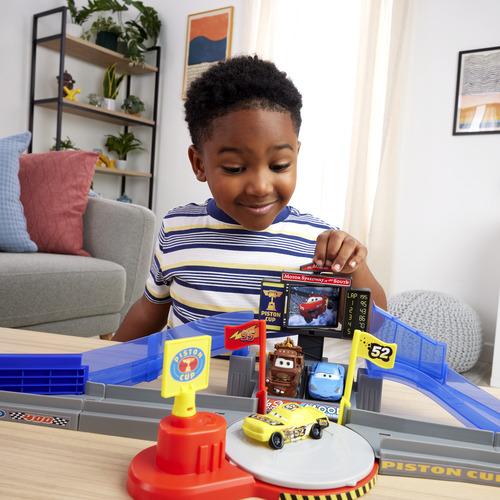 Disney and Pixar Cars Piston Cup Stunt Track Playset with Lightning McQueen Toy Car
