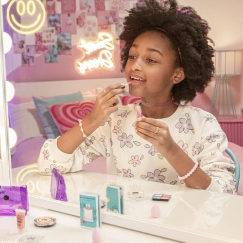 Style 4 Ever Mini Beauty Surprise Dispenser