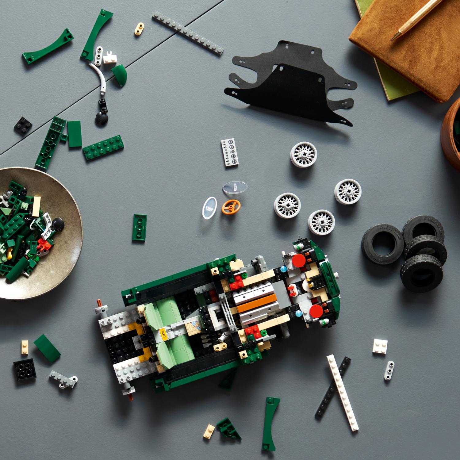 LEGO® Icons Jaguar E-Type - Classic Sports Car Model 11381 -  - Fagan Toys