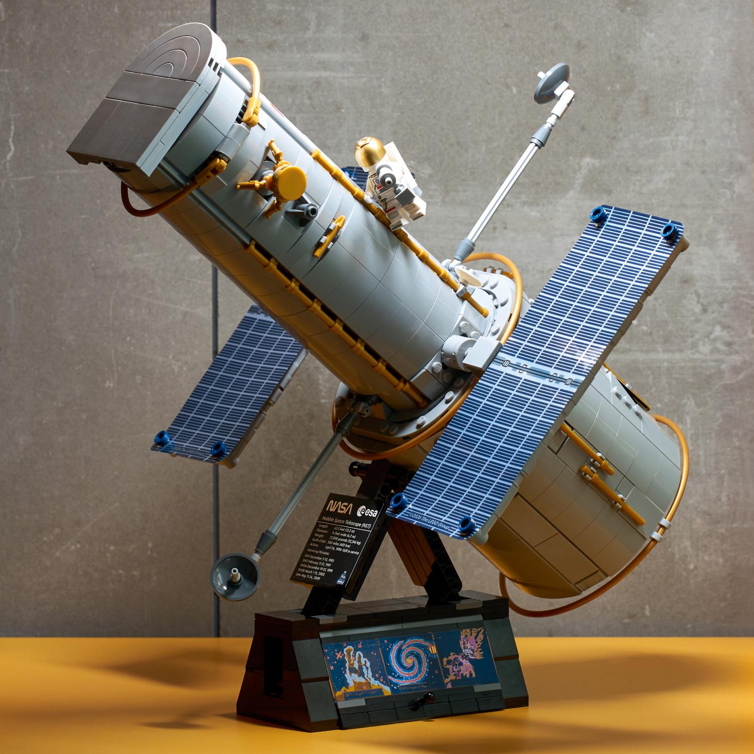 LEGO® Icons Hubble Space Telescope - Science Decor Set -11382 -  - Fagan Toys
