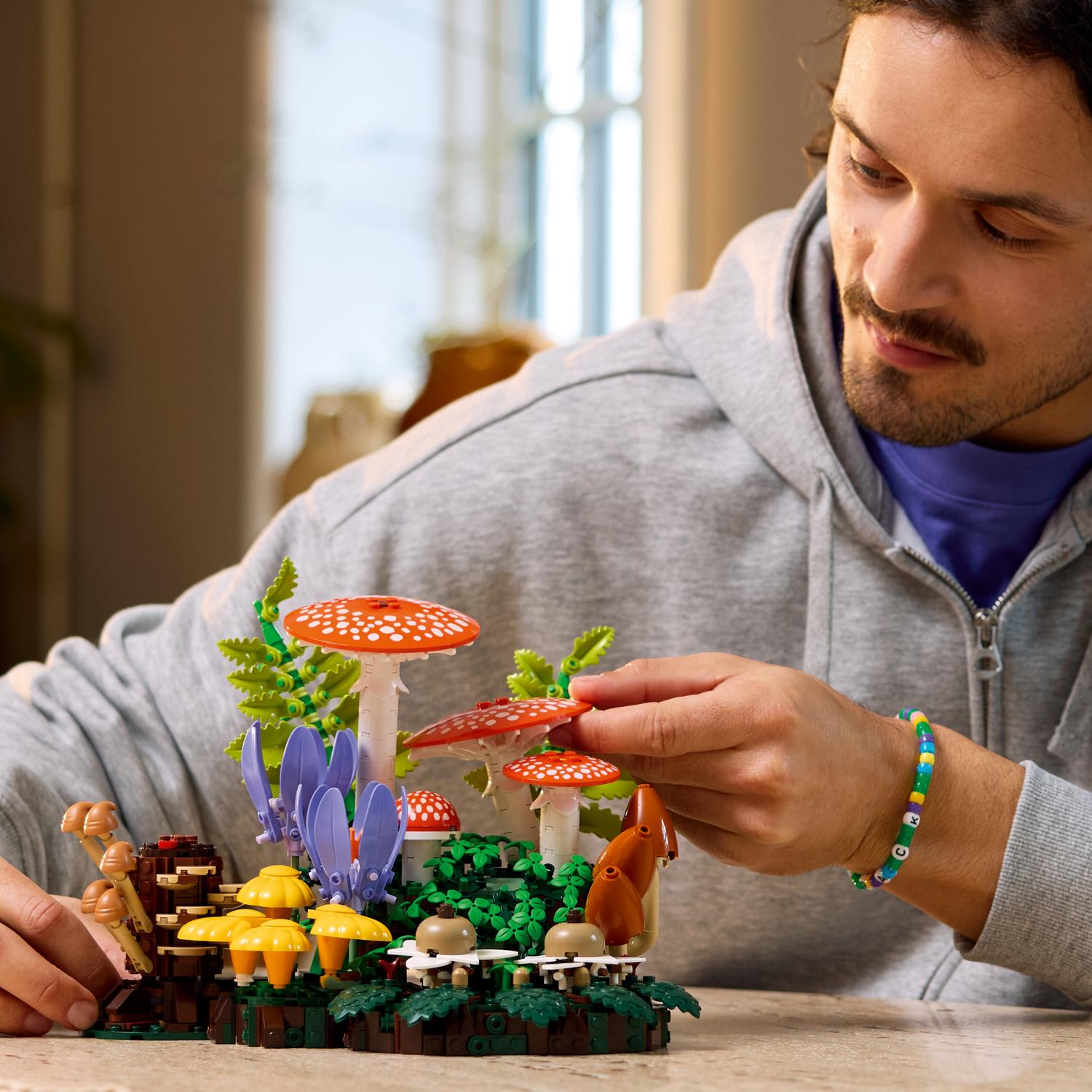 LEGO Botanicals Woodland Mushrooms - 11505 -  - Fagan Toys