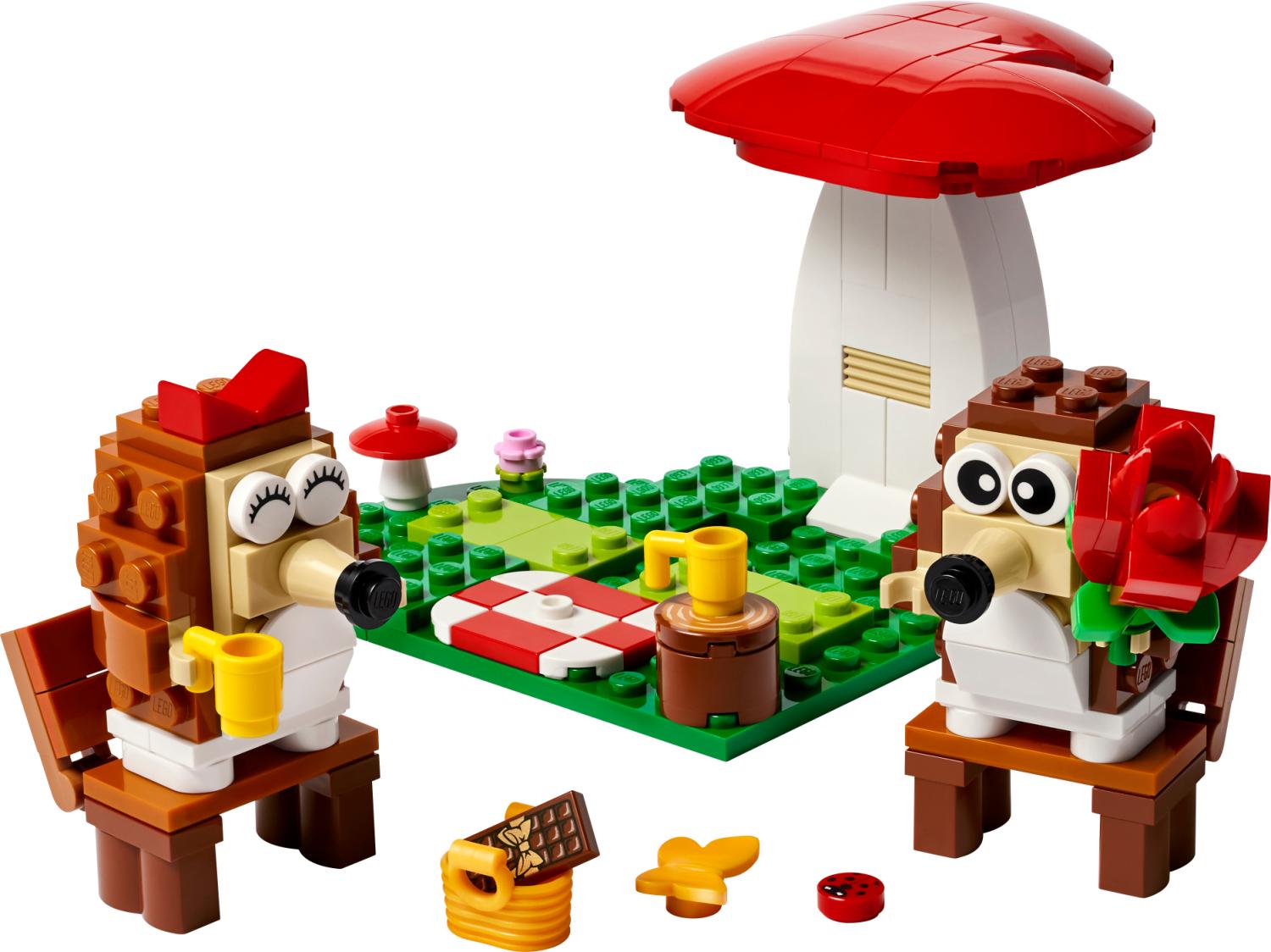 LEGO Hedgehog Picnic Date Animal Toy Playset 40711