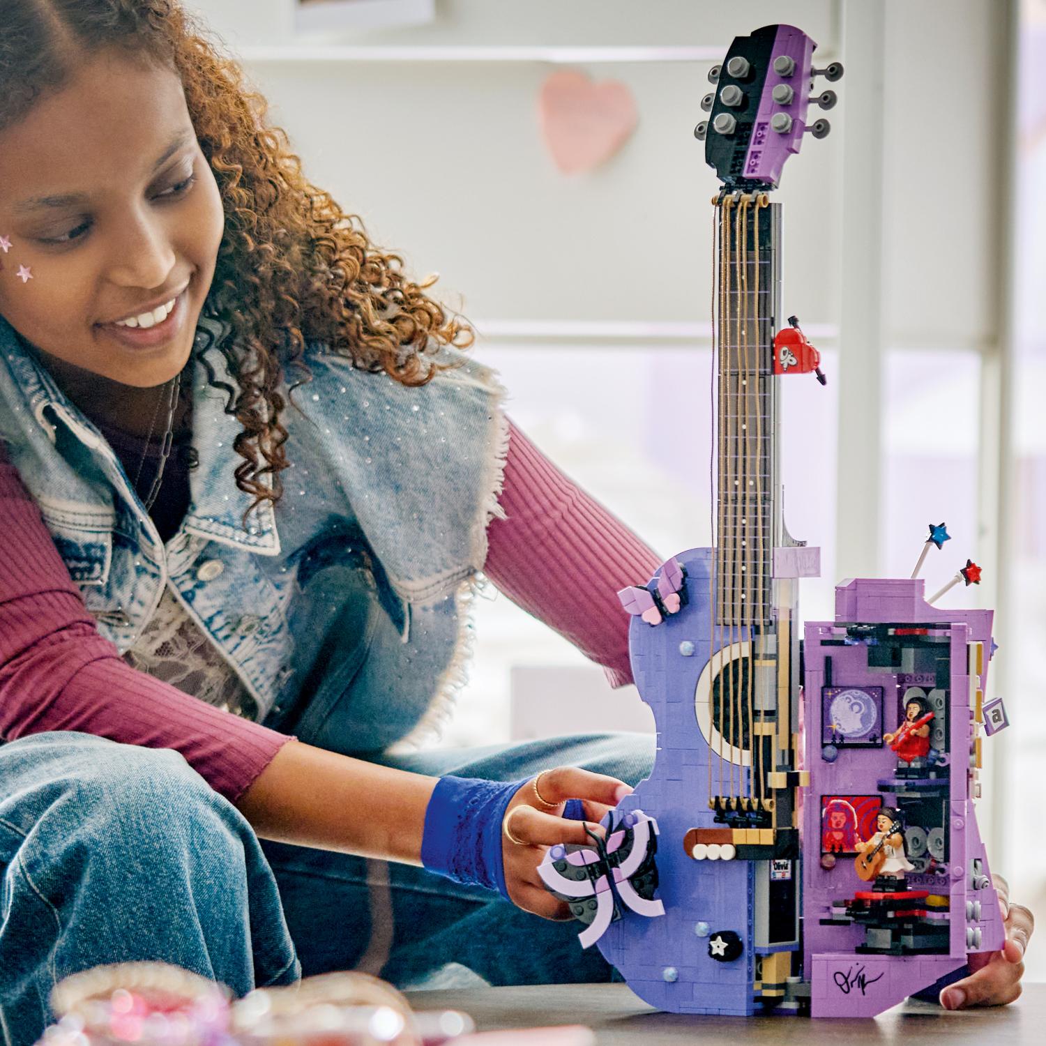 LEGO® Editions Olivia Rodrigo’s Dual Guitar 43031 -  - Fagan Toys