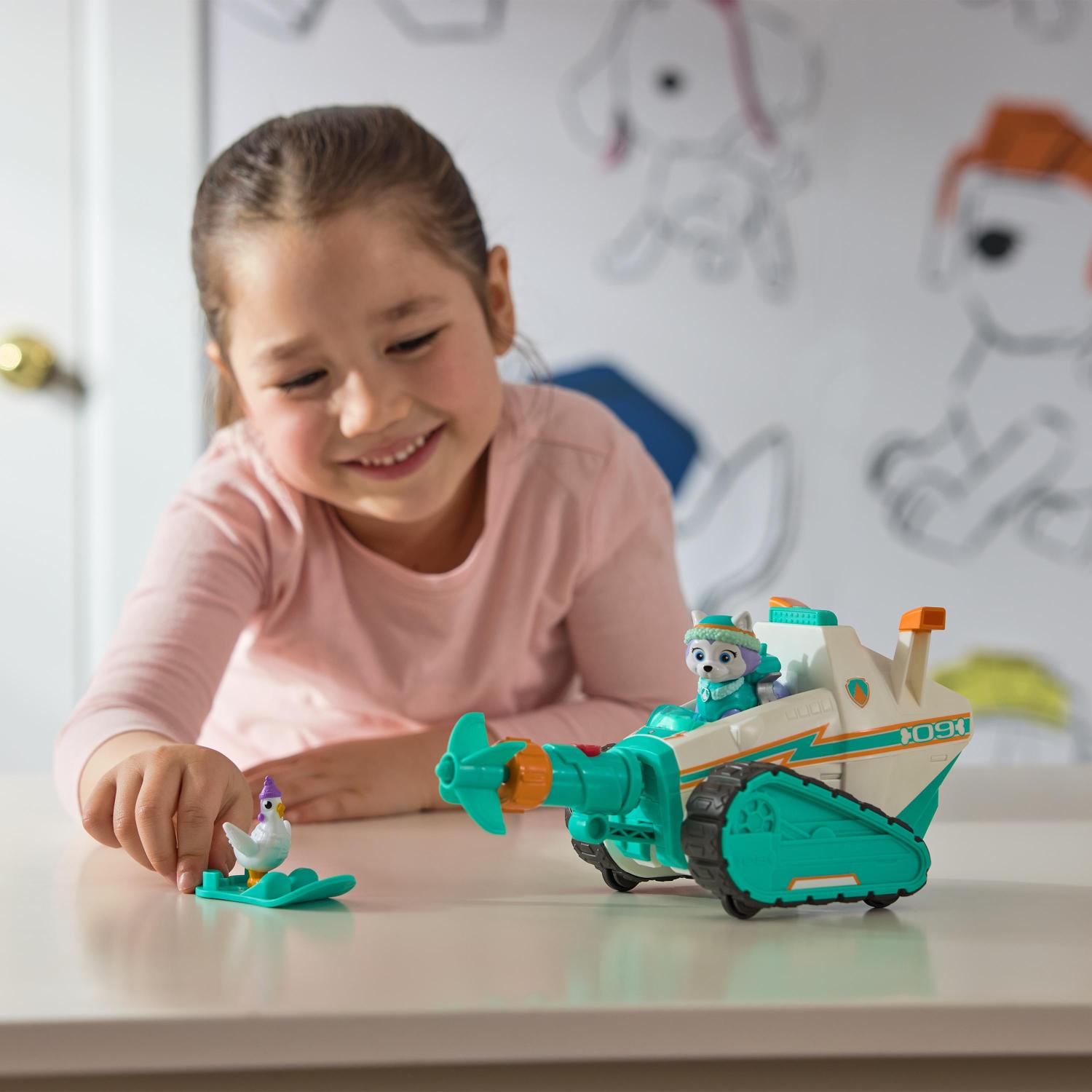 PAW Patrol Everest\u2019s Snowmobile Vehicle & Figure