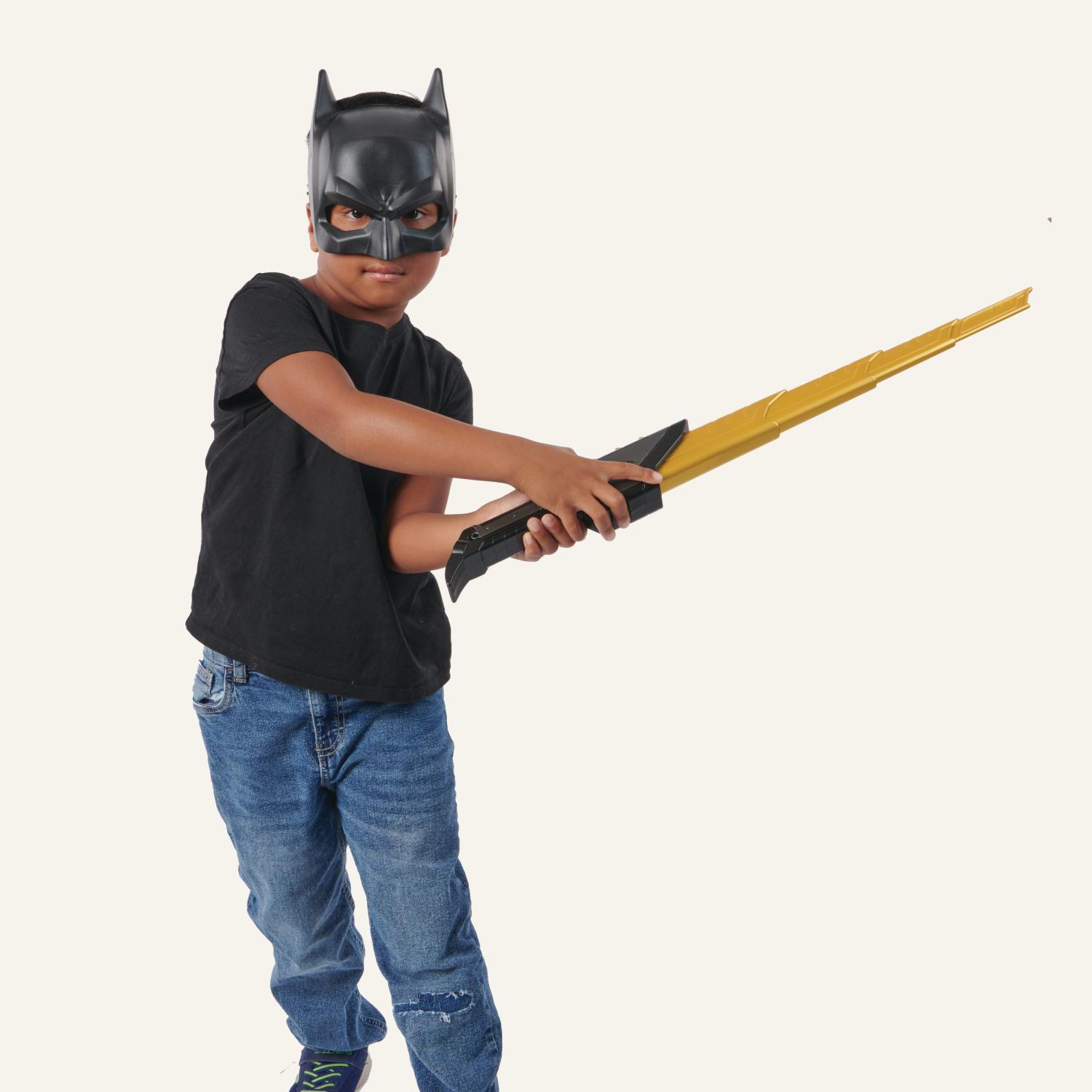 Batman Extend-A-Sword and Mask Roleplay Set