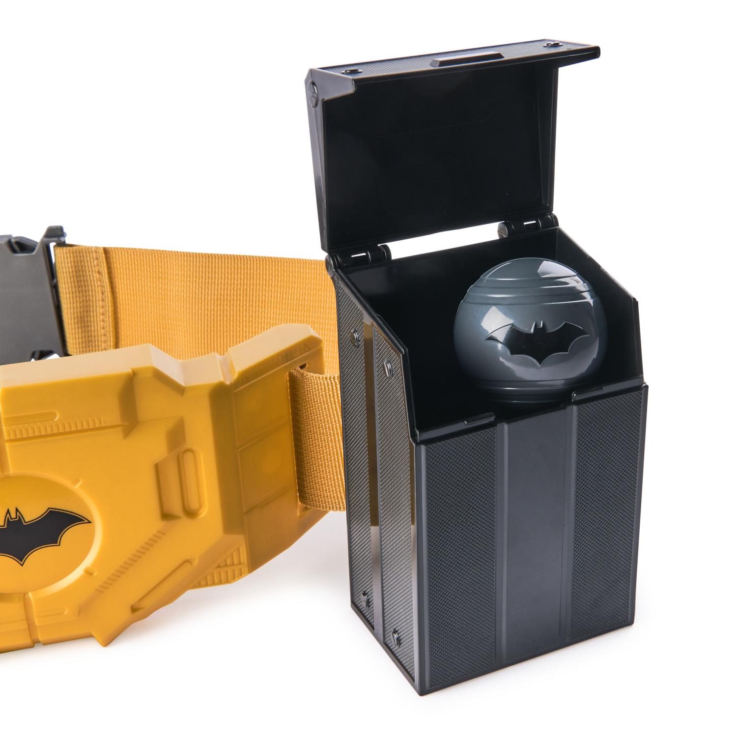 Batman Gear-Up Utility Belt and Mask Roleplay Set