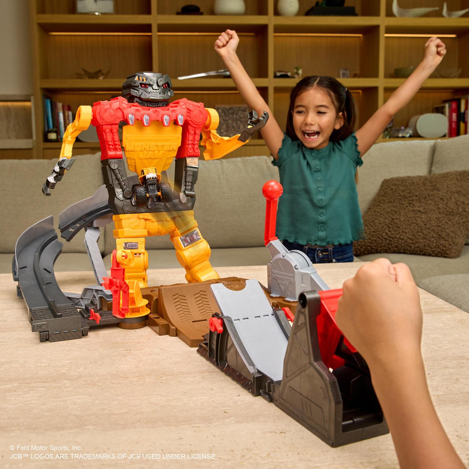 Monster Jam SmashBot Epic Stunt & Battle Playset