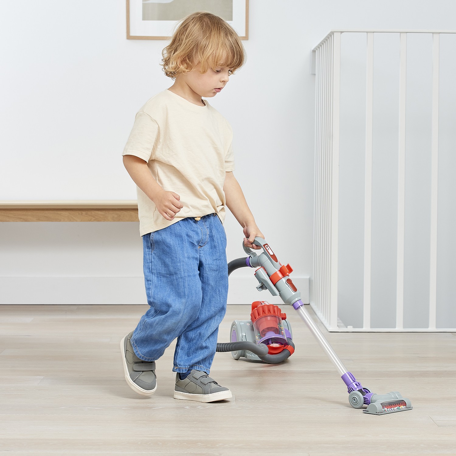 Casdon Dyson DC22 Vacuum Cleaner - Toymaster - Fagan Toys