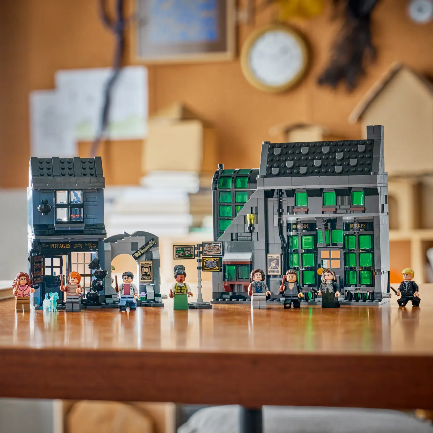 LEGO\u00ae Harry Potter\u2122 Knockturn Alley\u2122 Wizarding Shops 76471 - Build & Play