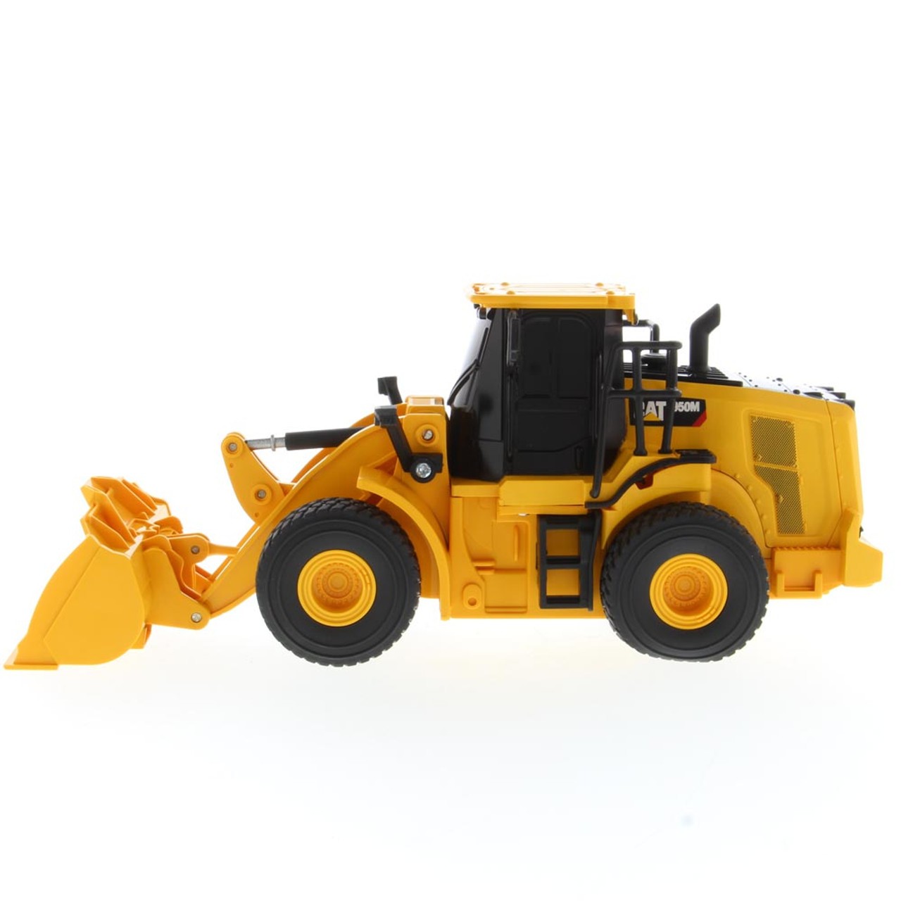 CAT Remote Control 950M Wheel Loader. 1:35 CAT Remote Control 950M Wheel Loader. 1:35