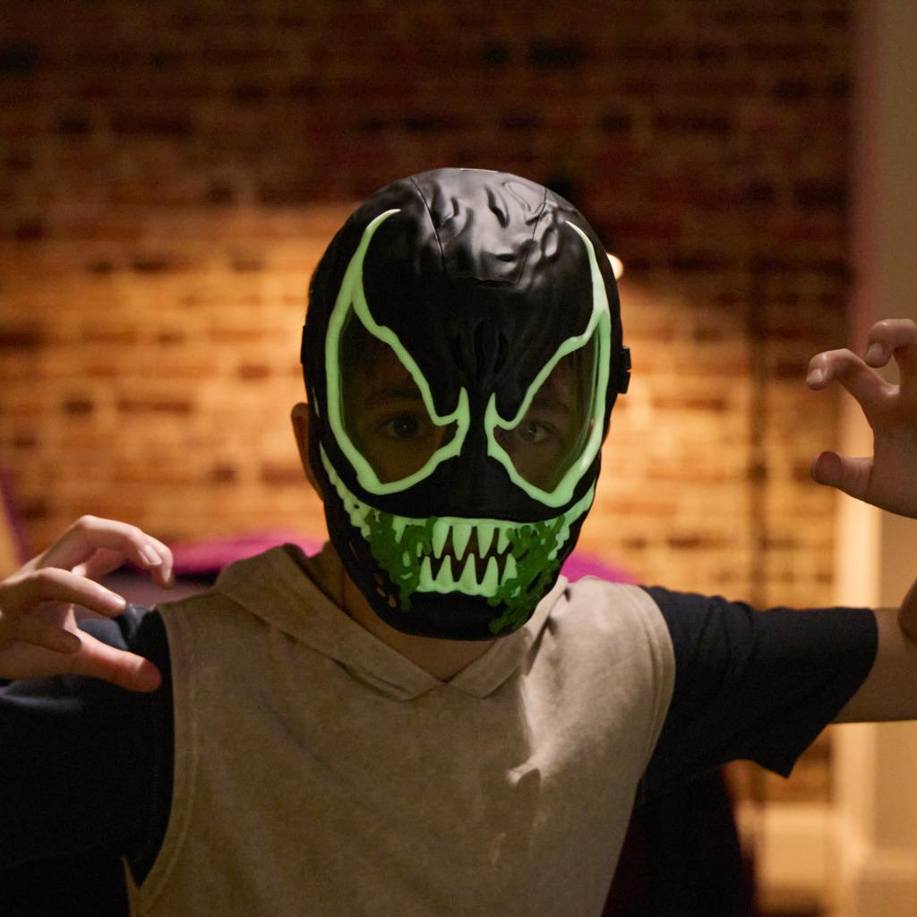 Marvel Spider-Man VenomVersus Venom Glow-In-The-Dark Mask - Toymaster - Fagan Toys