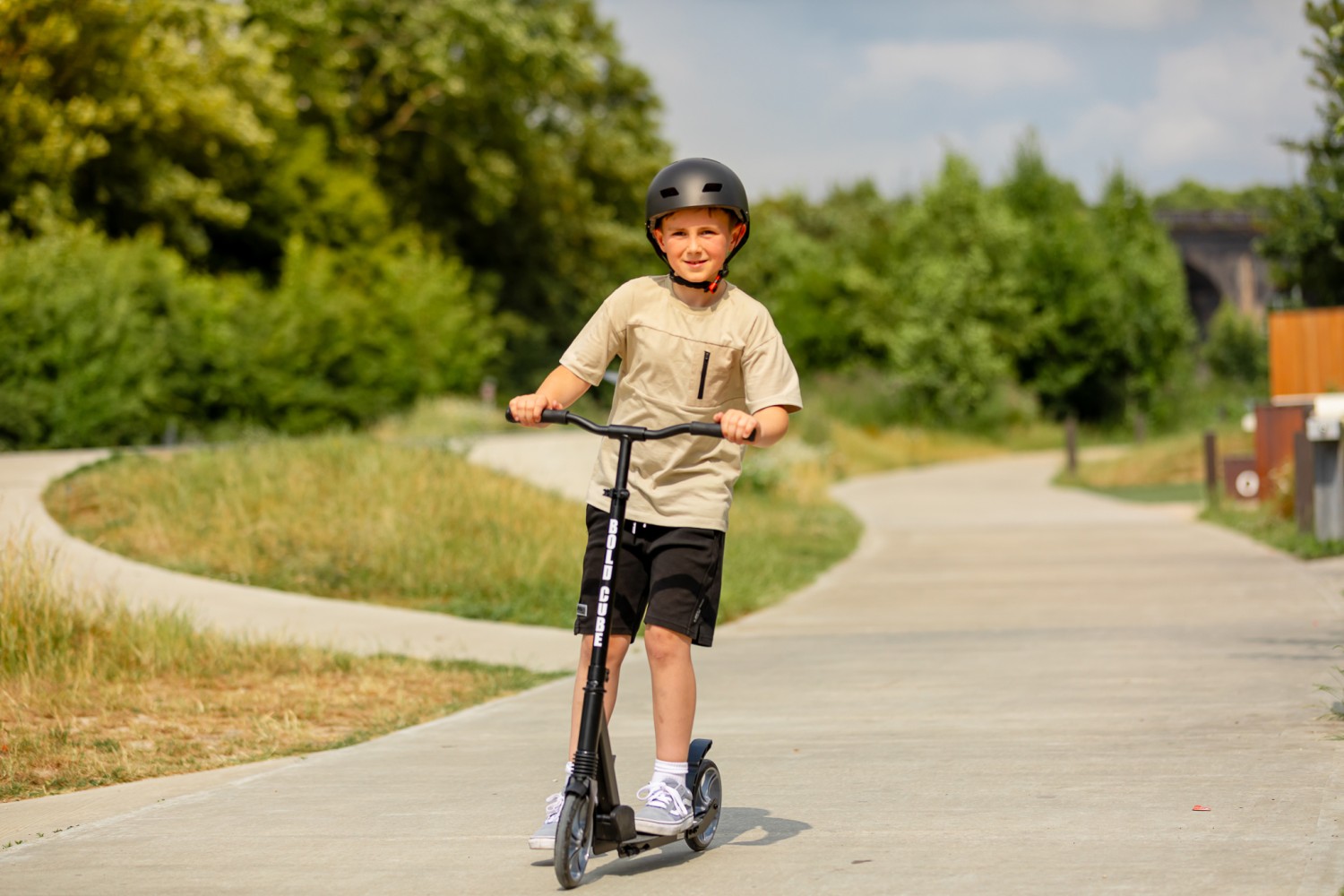 Black - Big 2 Wheel Scooter - Toymaster - Fagan Toys