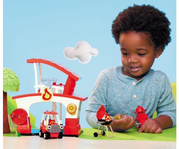 Cozy Coupe Fire Station
