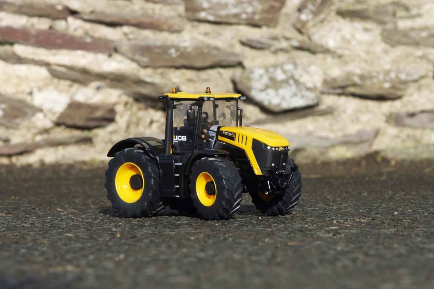Britains JCB 8330 Fastrac Tractor - Toymaster - Fagan Toys