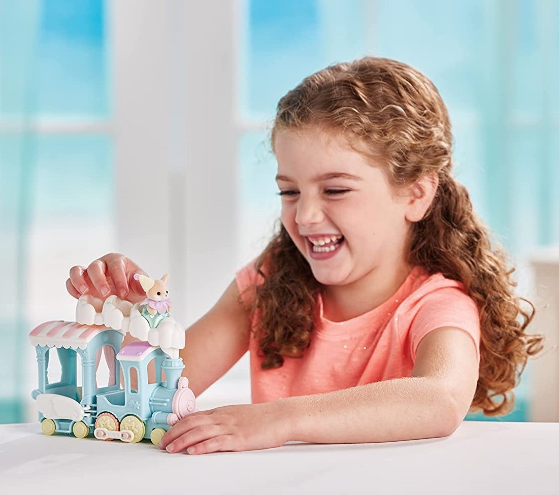 Sylvanian Families Floating Cloud Rainbow Train